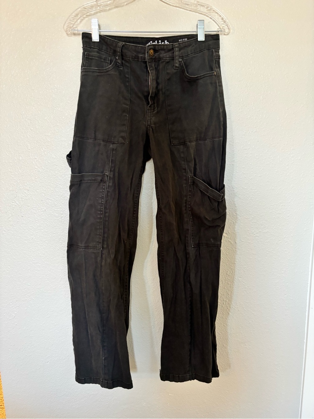 stylish black wide-leg cargo pants - Women